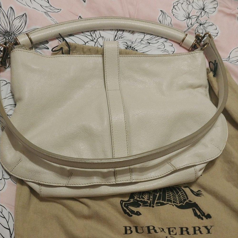 Burberry Ivory White Leather Hobo Satchel - Picture 3 of 8